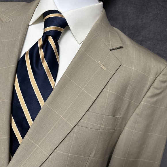 Jos A Bank Sport Coat 44L Stays Cool Tan Beige Wool Windowpane Plaid Blaser